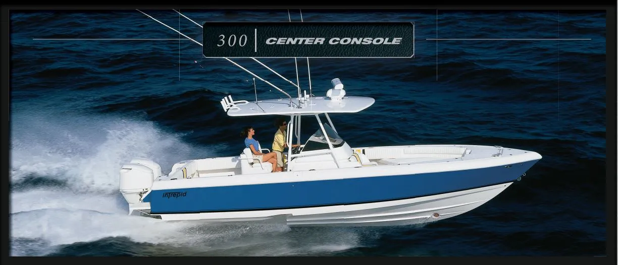 INTREPID 300 CENTER CONSOLE
