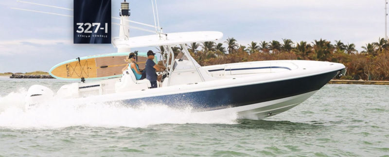 INTREPID 327-I CENTER CONSOLE